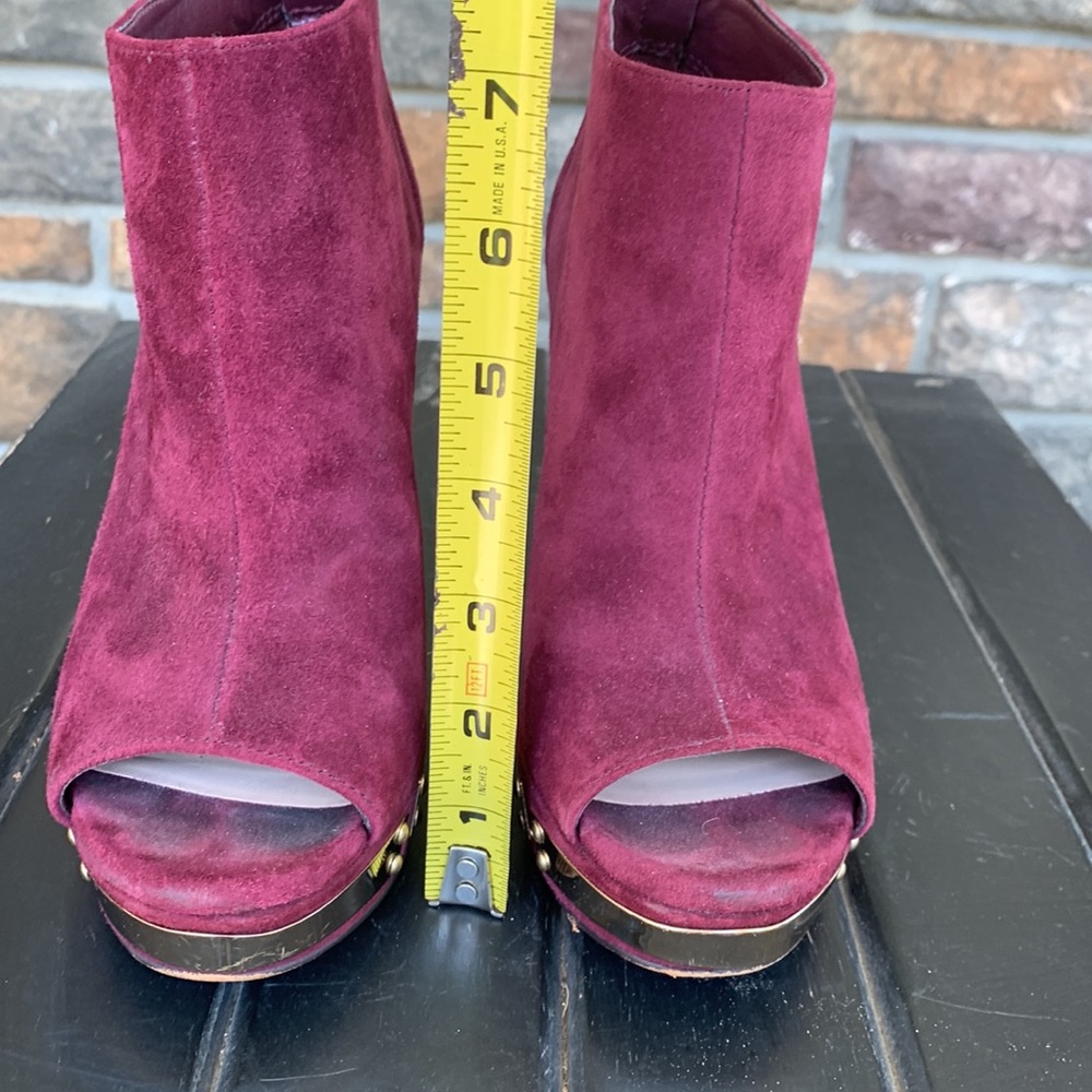 Vince Camuto dark garnet Wallis wedges sz7 - Picture 3 of 8